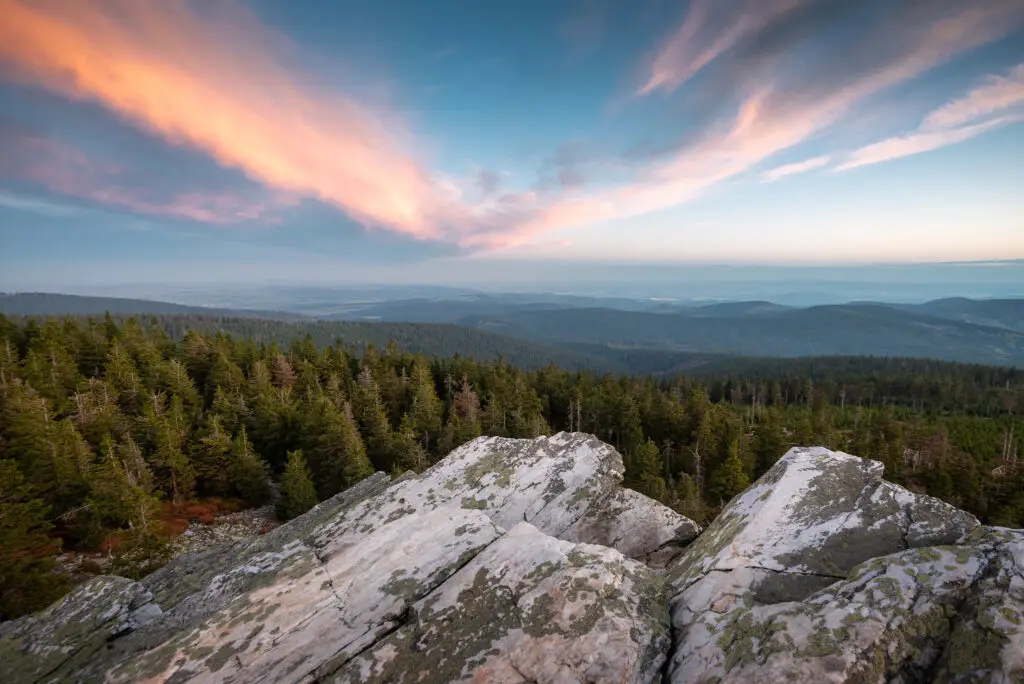 Krajinná fotografie Jeseníků při západu slunce Mlžné ráno v Jeseníkách – horská krajina