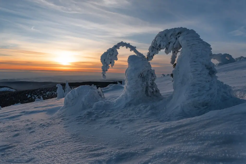 Krajinná fotografie Jeseníků při západu slunce Mlžné ráno v Jeseníkách – horská krajina