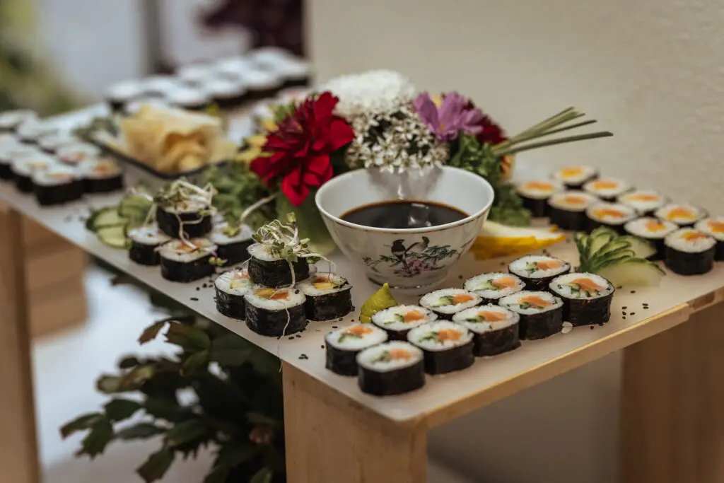 Svatební hostina – sushi